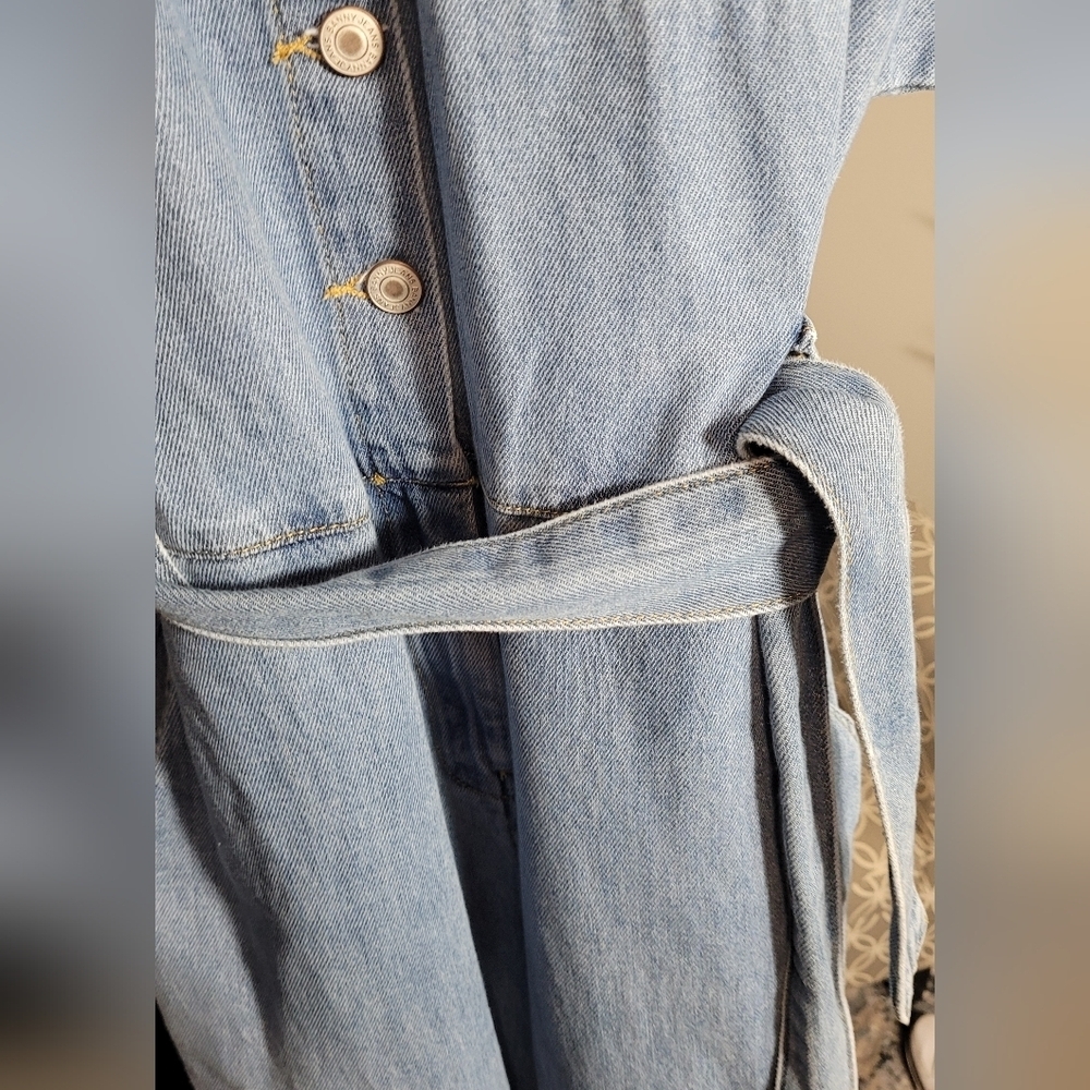 Banny Denim Short Sleeve  Jumpsuit With Pockets Buttons And A Tie Waist Small - Picture 4 of 6